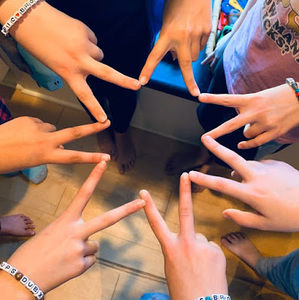 Meet your Posher, Elizabeth